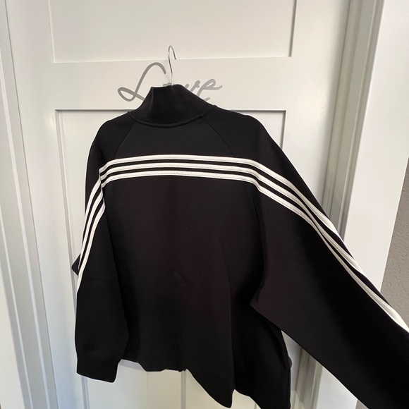 Adidas Women’s 4x Full Zip Sweatshirt Black with White Stripe New w/o Tags - Picture 2 of 9